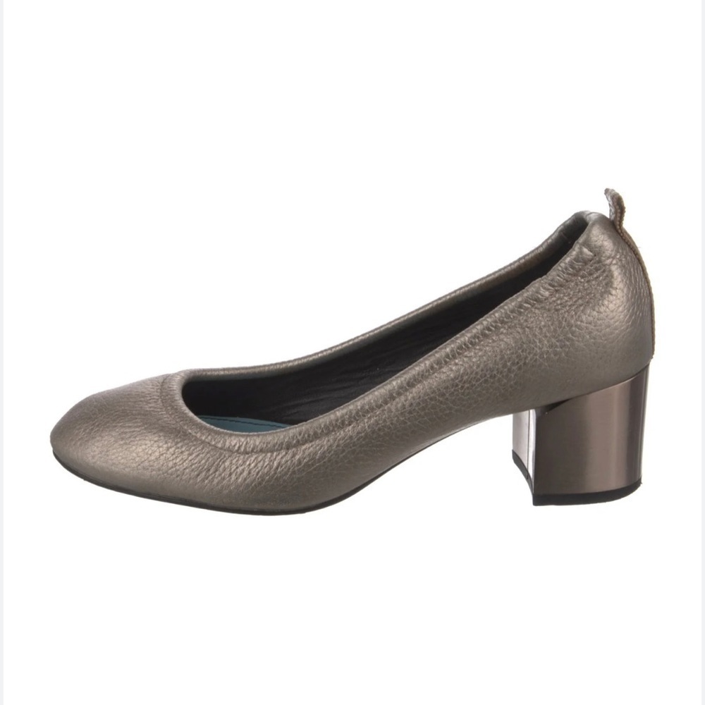 LANVIN Cube Metallic Round Toe Silver Heel Pumps Sz 8.5